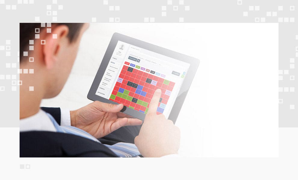 Контролируйте работу персонала